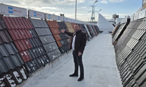 photo_5213363593632486035_y